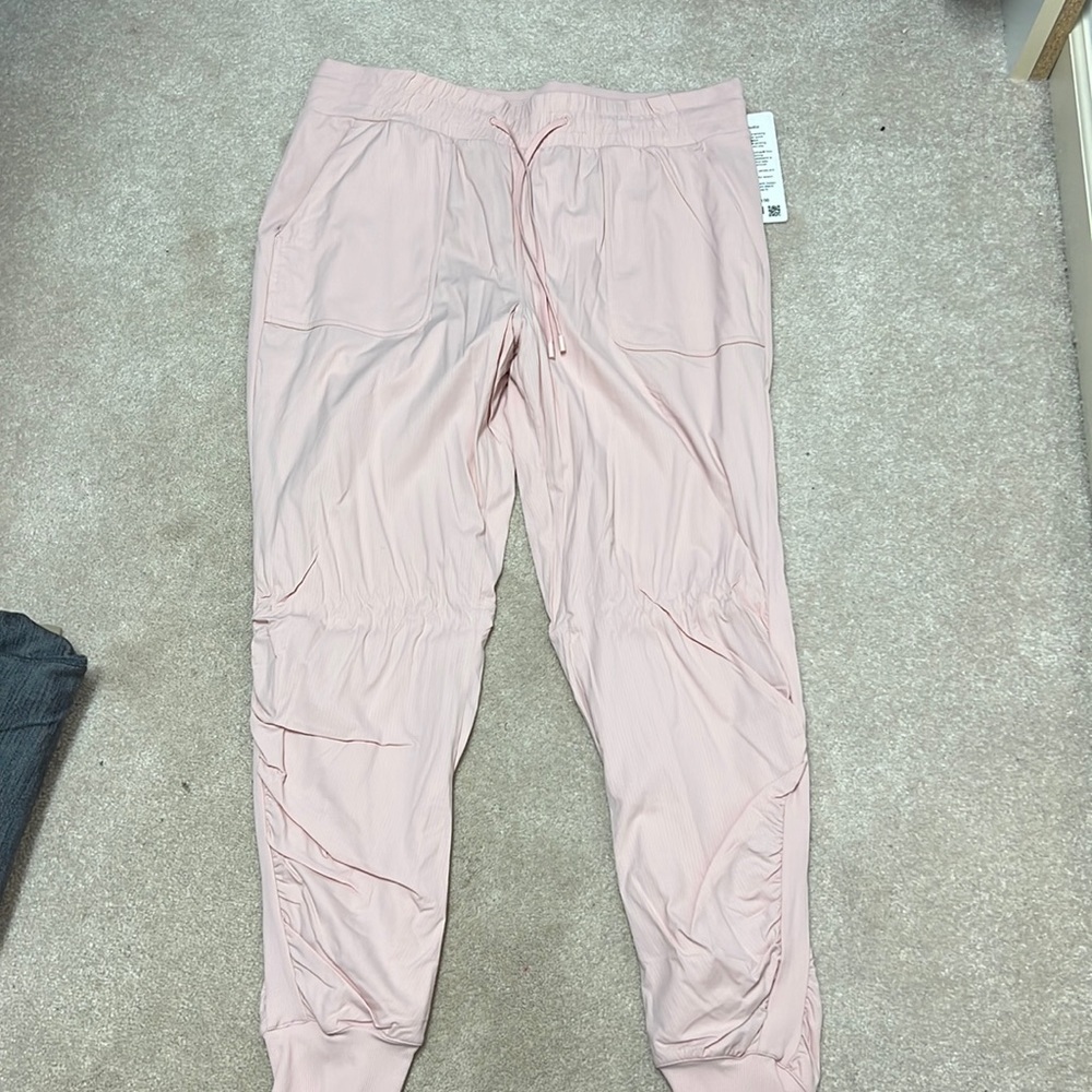 Lululemon Beyond the studio jogger